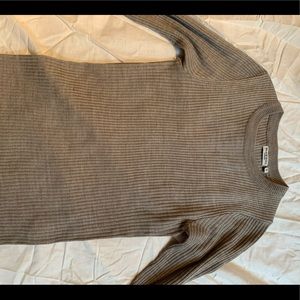 Grey fitted sweater
